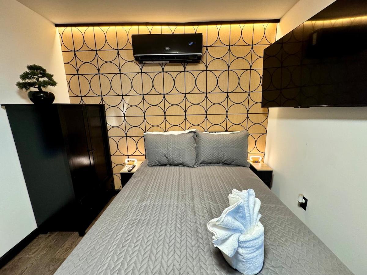 Luxury With Private Phoenix