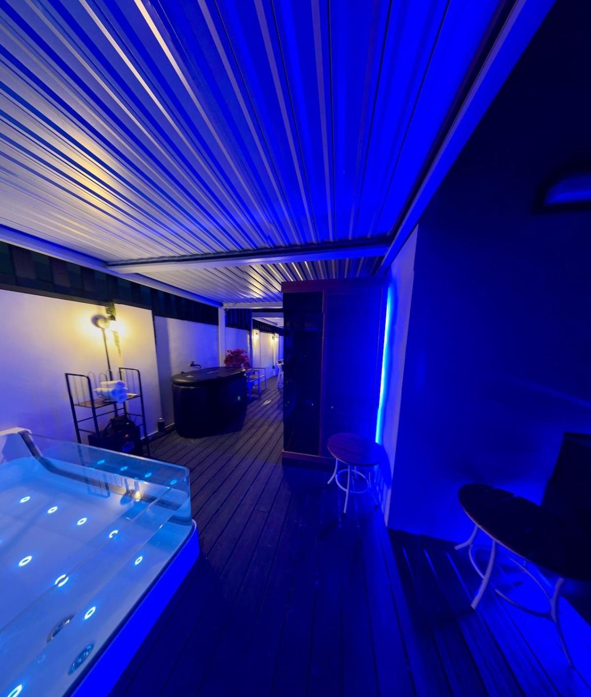 Luxury With Private Villa Phoenix