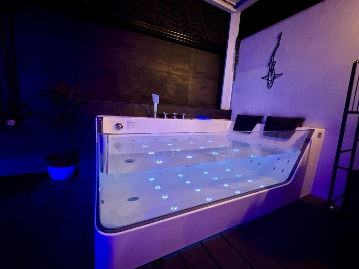 Luxury With Private Villa Phoenix