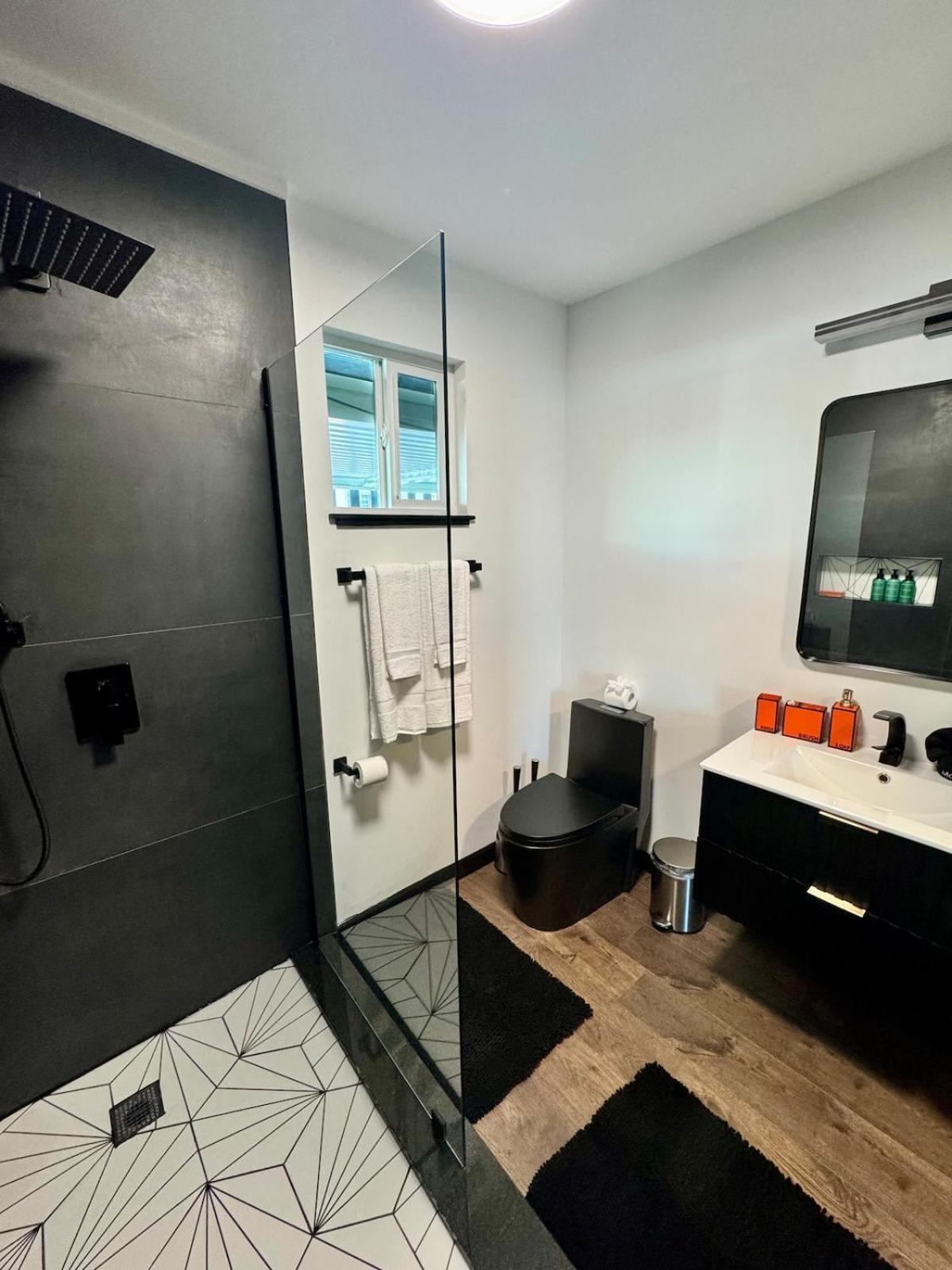 Luxury With Private *